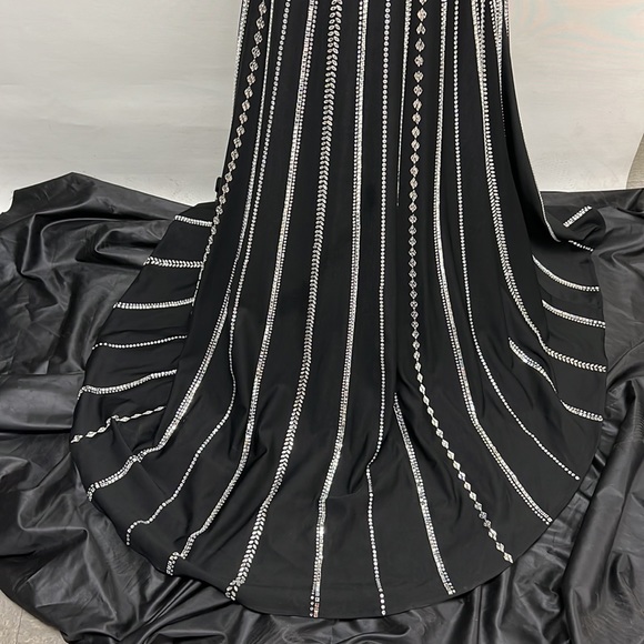 MON CHERI Ellie Wilde Halter neck glass beads formal mermaid long gown - Picture 11 of 14